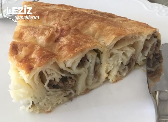 Kıymalı Sarmal Börek Tarifi