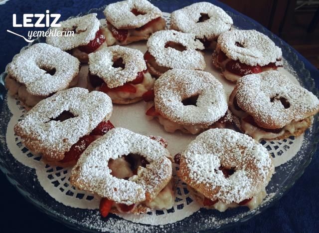 Çilekli Paris Brest