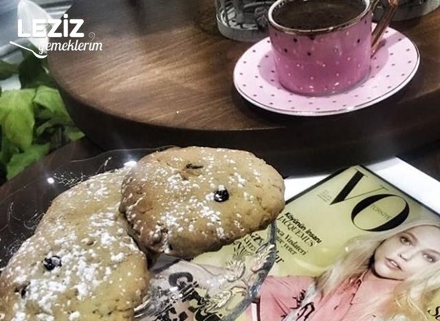 Damla Çikolatalı Yulaflı Kurabiye