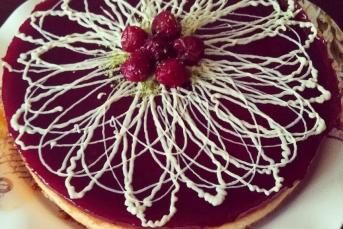 Vişneli Cheesecake Tarifi Nasıl Yapılır