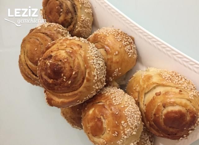 Susamlı Rulo Katmer Poğaça