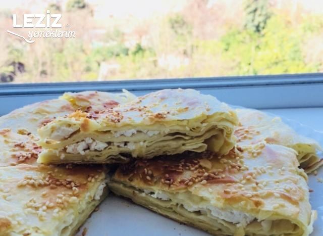 Su Böreği Tadında Kolay Tava Böreği