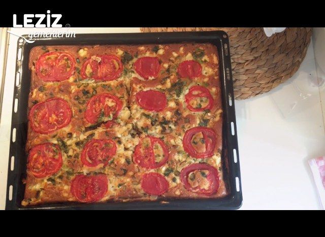Domatesli Peynirli Kek