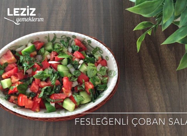 Fesleğenli Çoban Salata