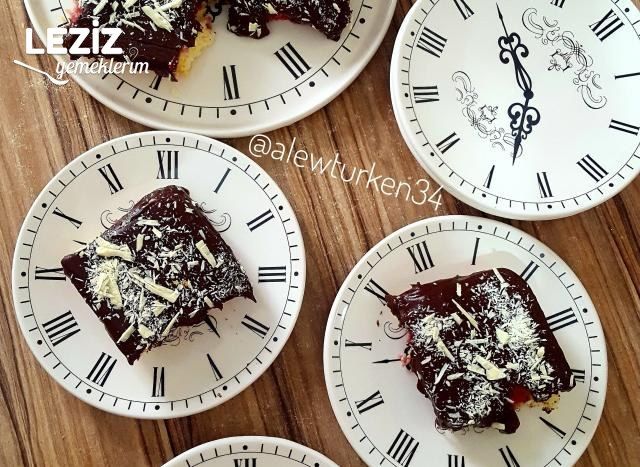 Pratik Vişneli Kremalı Pasta (Tembel Pastası)