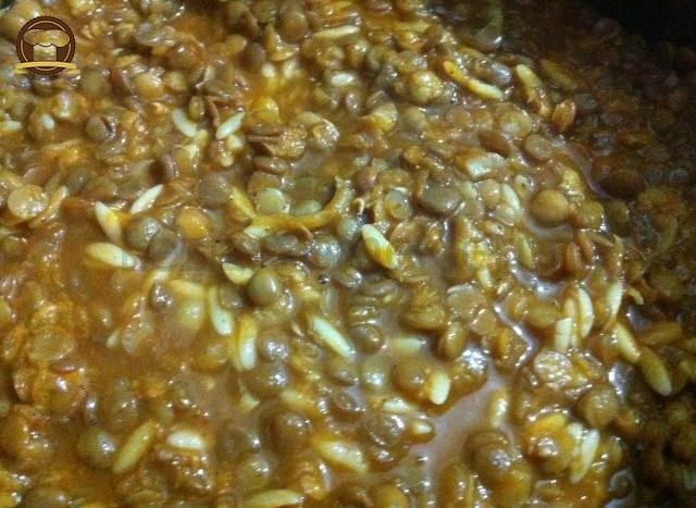 Arpa Şehriyeli Yeşil Mercimek Çorbası
