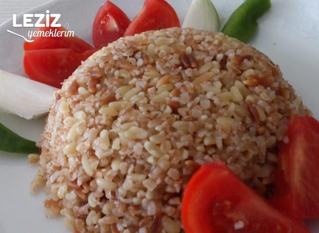 Tam Kıvamında Arpa Şehriyeli Bulgur Pilavı