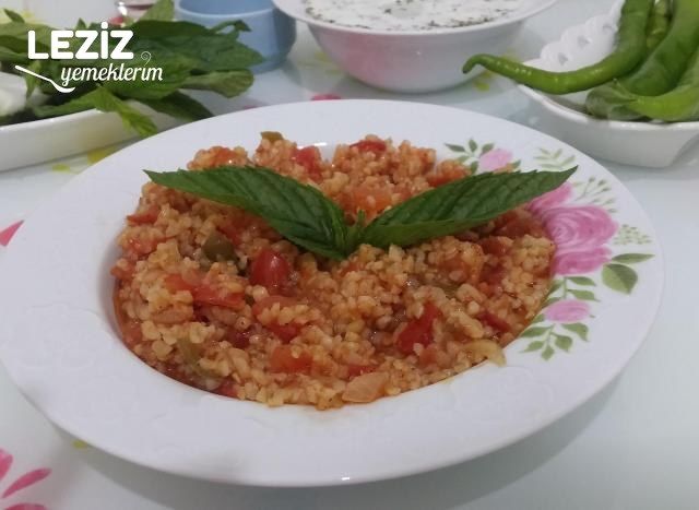 Domatesli Pilav (Tam Tadında)