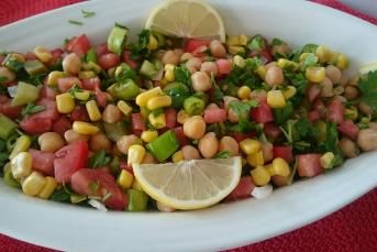 Nefis Nohut Salatası