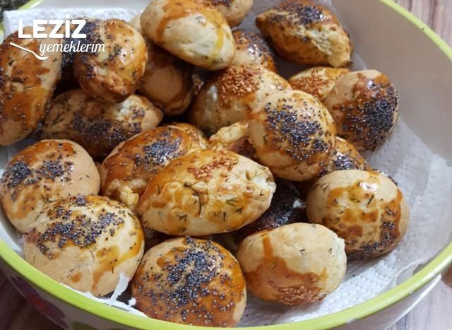 Çökelekli Sıvı Yağlı Dereotlu Poğaça