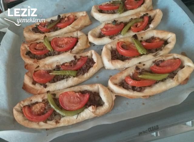 Sandal Börek Nasıl Yapılır