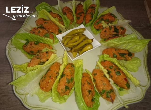 Yumurtalı Çiğ Köfte Yapılışı