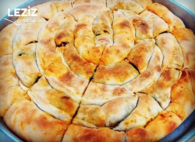 Nefis Ispanaklı Dolama Börek