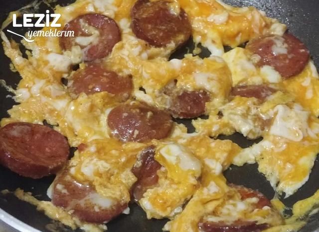 Sucuklu Yumurta Yapımı