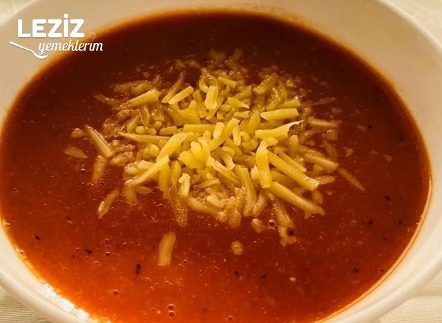 Nefis Domates Çorbası Tarifi