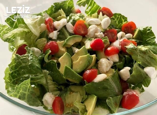 Avokadolu Peynirli Salata