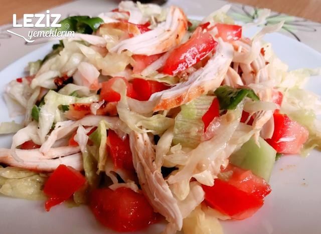 Tok Tutan Tavuklu Salata Tarifi