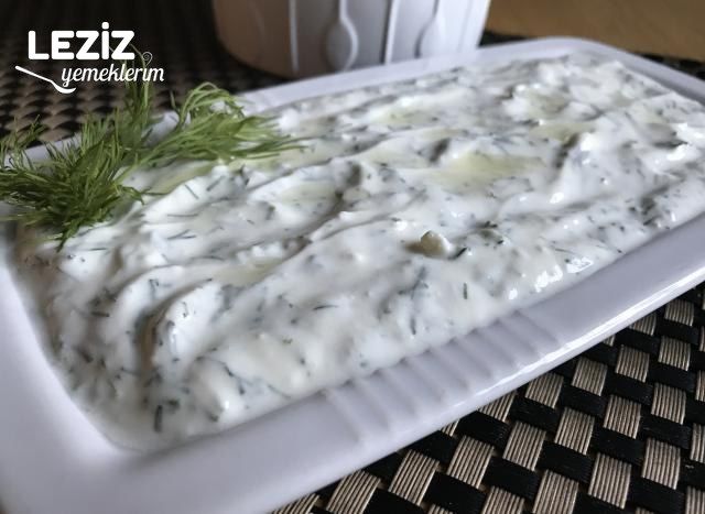 Dere Otlu Yoğurtlu Meze
