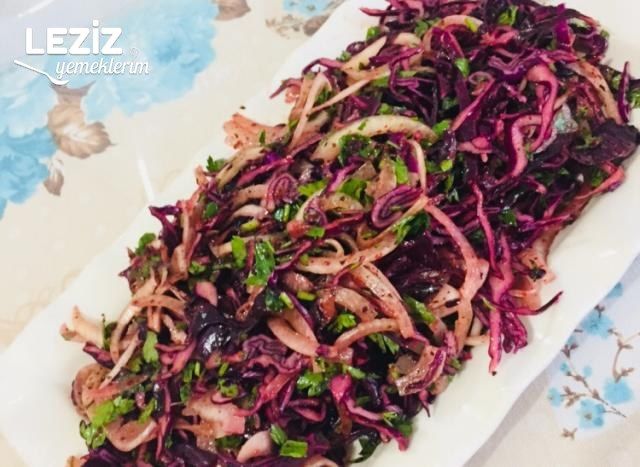 Kebapçı Salatası Lezzetinde Mor Lahana Salatası