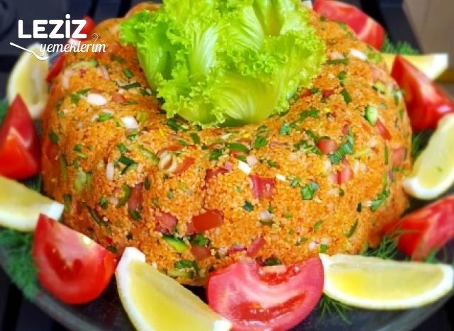 Sarımsaklı Kısır (Kek Kalıbında)