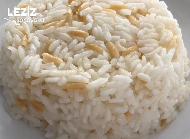 Arpa Şehriyeli Pirinç Pilavı Tarifi