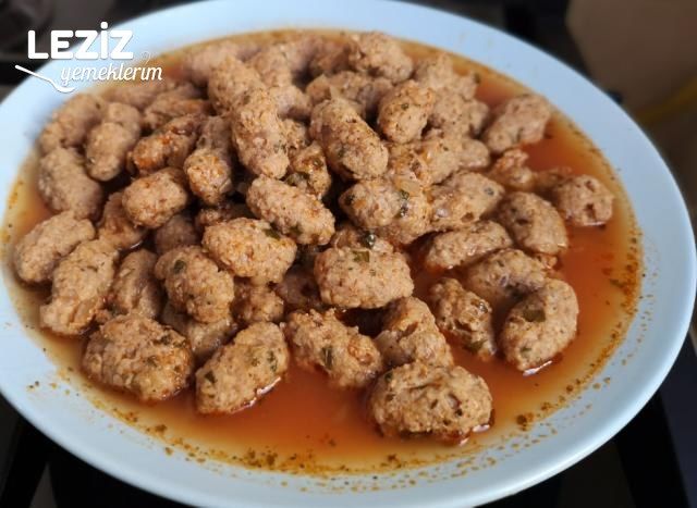 Sarımsaklı Sıkma Köfte (Bol Acılı Ekşili)