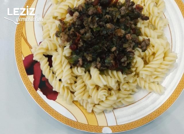 Kıyma Soslu Makarna