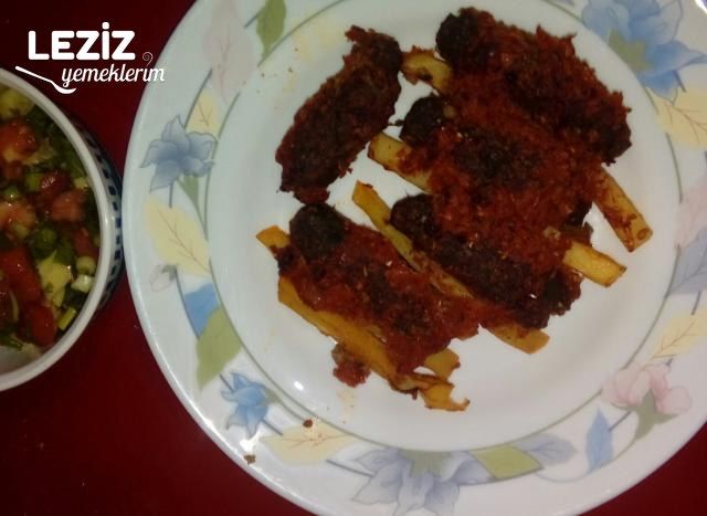 Fırında Salçalı Köfte (Nefis Lezzet)