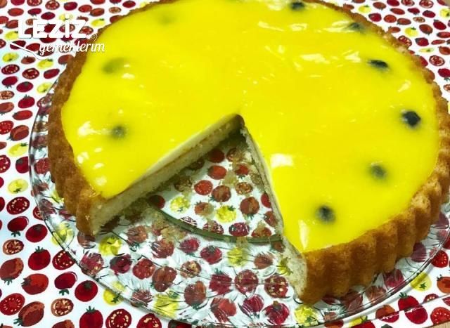 Meyve Soslu Tart Kek Tarifi