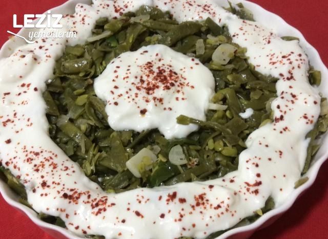 Yoğurtlu Börülce Salatası