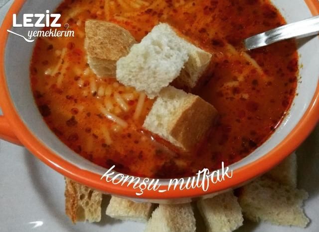 Tavuk Suyuna Şehriye Çorbası