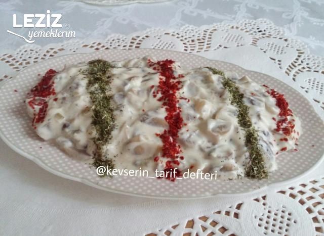 Yoğurtlu Mantar Salatası Tarifi