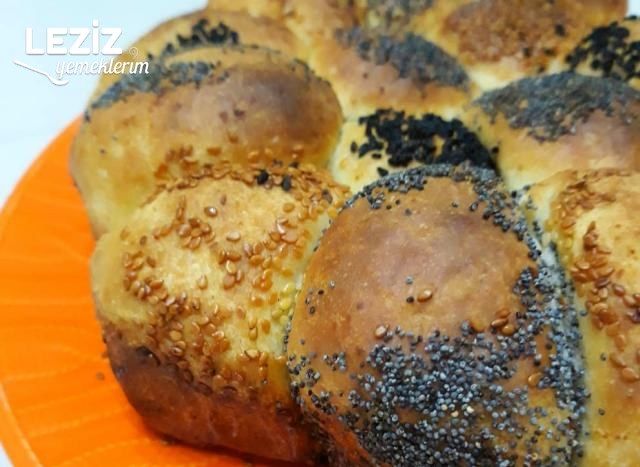 Kek Kalıbında İçli Ekmek