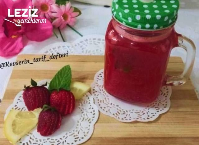 10 Dakikada Mis Gibi Çilekli Limonata