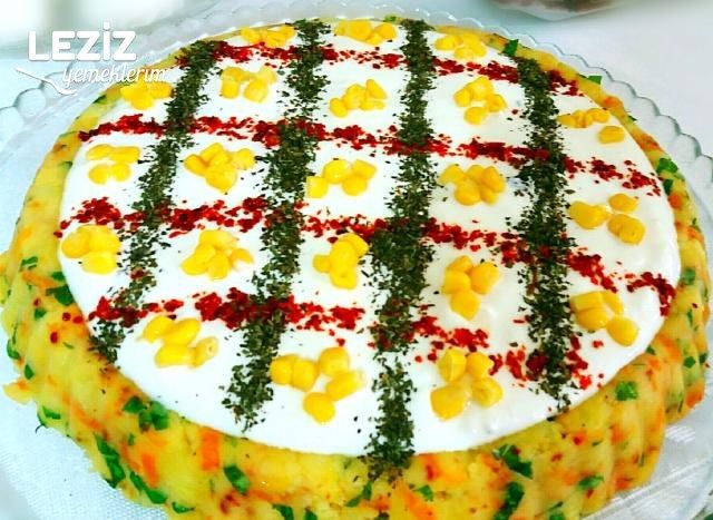 Tart Kalıbında Yoğurtlu Patates Salatası