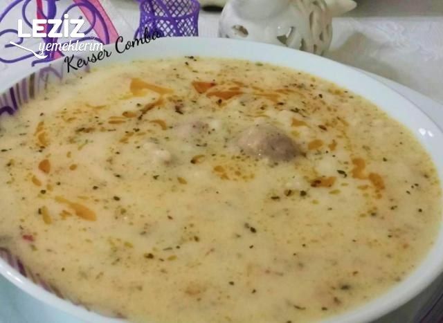 Sıcacık Köfteli Yayla Çorbası