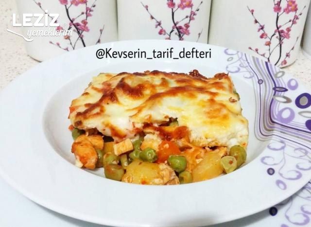 Beşamel Soslu Tavuklu Bezelye