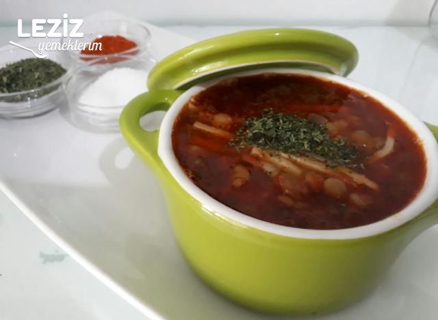 Erişteli Yeşil Mercimek Çorbası