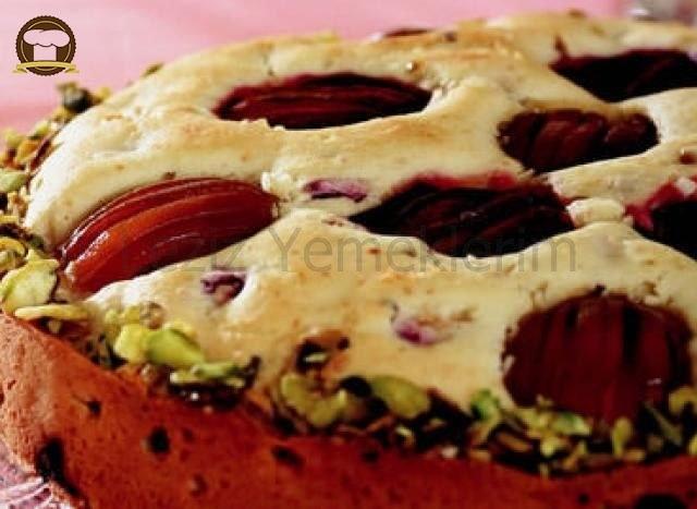 Erikli Ve Kayısılı Kek