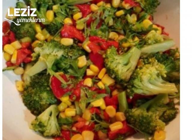 Mısırlı Brokoli Salatası