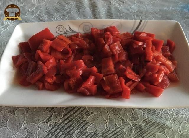 Közlenmiş Biber Salatası