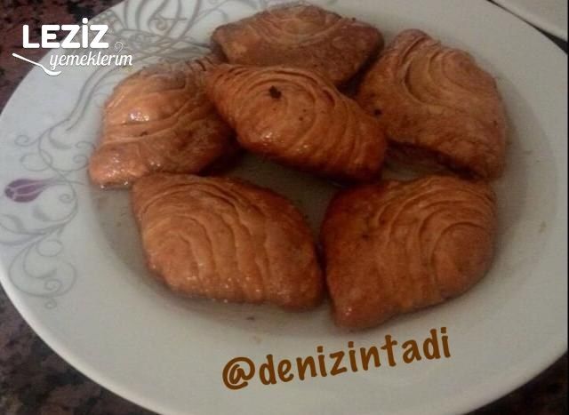 Şerbetli Midye Tatlısı