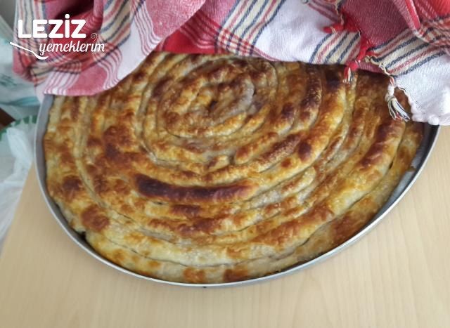 Kıymalı Ispanaklı Boşnak Böreği
