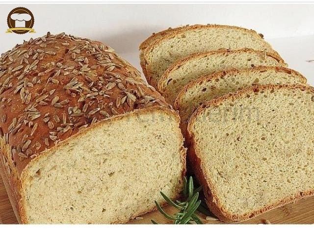 Susamlı Ve Çekirdekli Ekmek