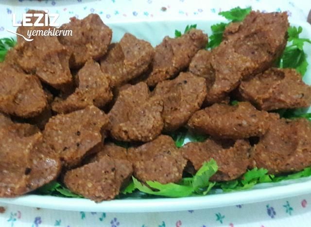 Çiğ Köfte (Acı Harika Lezzet)
