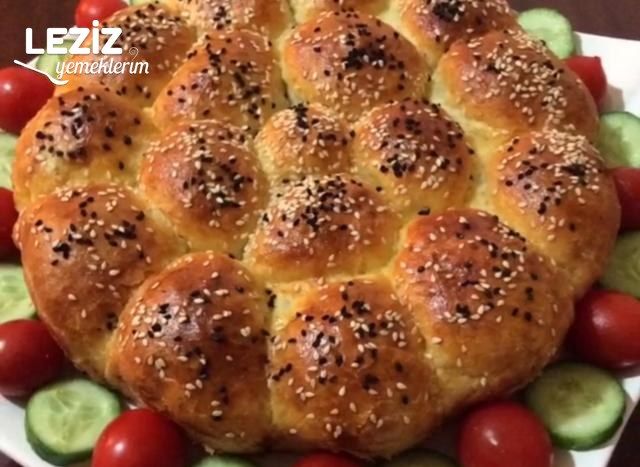 Peynirli Çiçek Ekmek