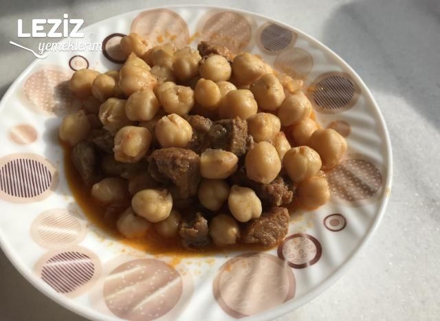 Kuşbaşılı Nohut Yemeği