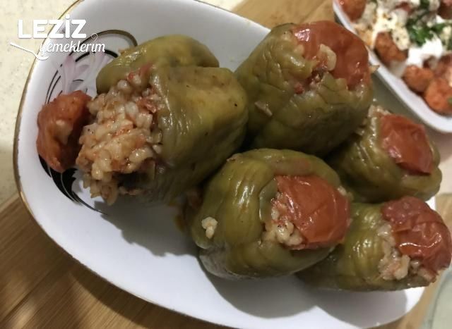 Kıymalı Biber Dolması Yapımı