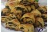 Çıtır Çıtır Ispanaklı Kaşarlı Üçgen Börek