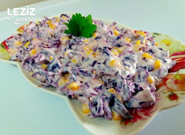 Yogurtlu Mor Lahana Salatası